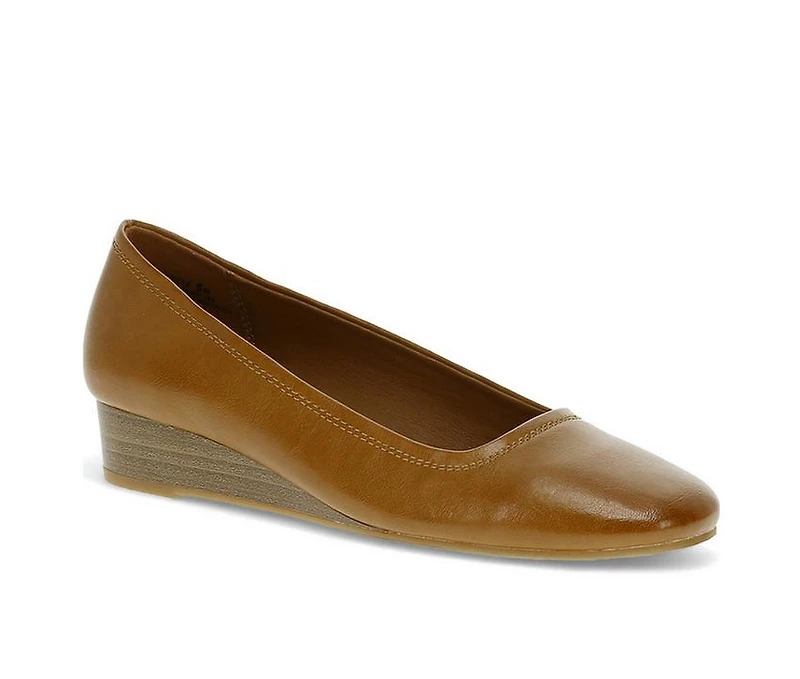Women's Baretraps Covette Casual Flats