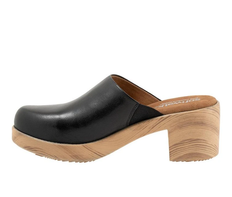 Women's Softwalk Felida Clogs