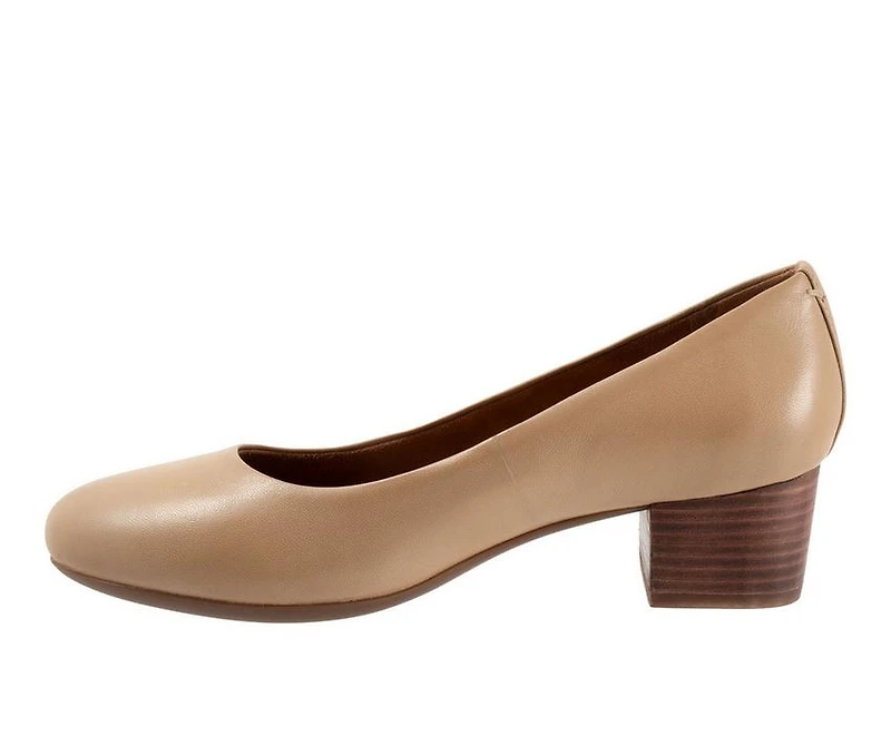 Women's Softwalk Lynn Pumps