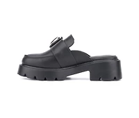Women's Olivia Miller Heart Lugged Clogs