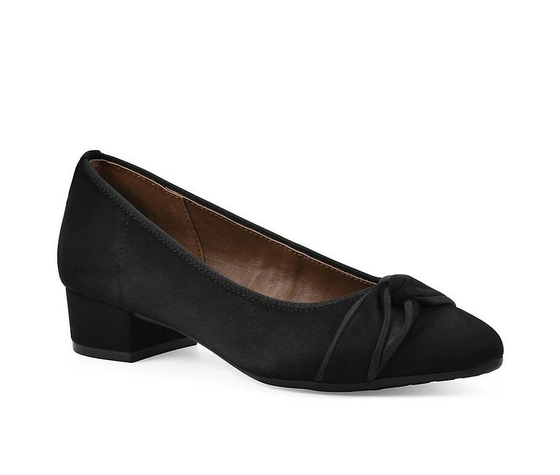 Women's White Mountain Bordeaux Pumps