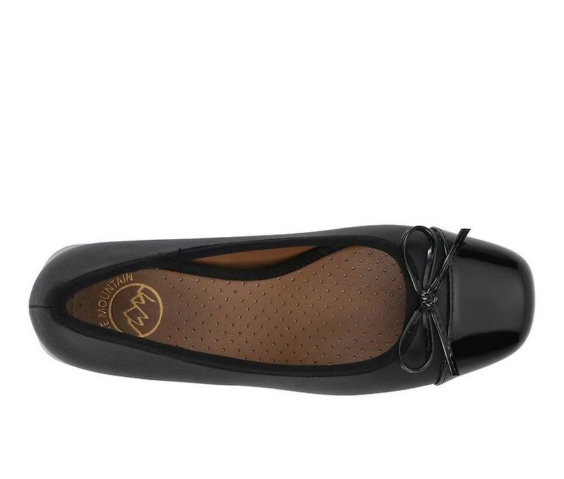Women's White Mountain Lately Pumps