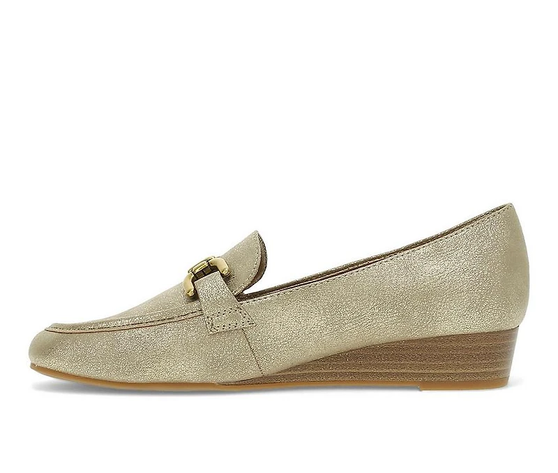 Women's Baretraps Caddie Wedge Loafers
