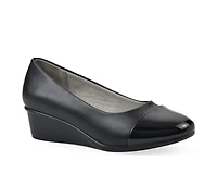 Women's Cliffs by White Mountain Bolivia Wedges