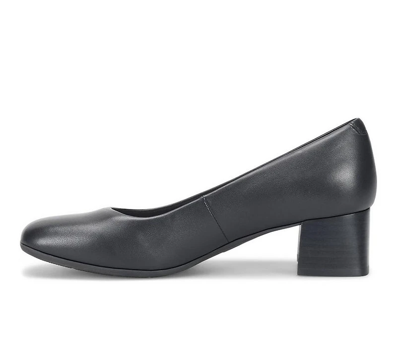 Women's Comfortiva Peach Pumps