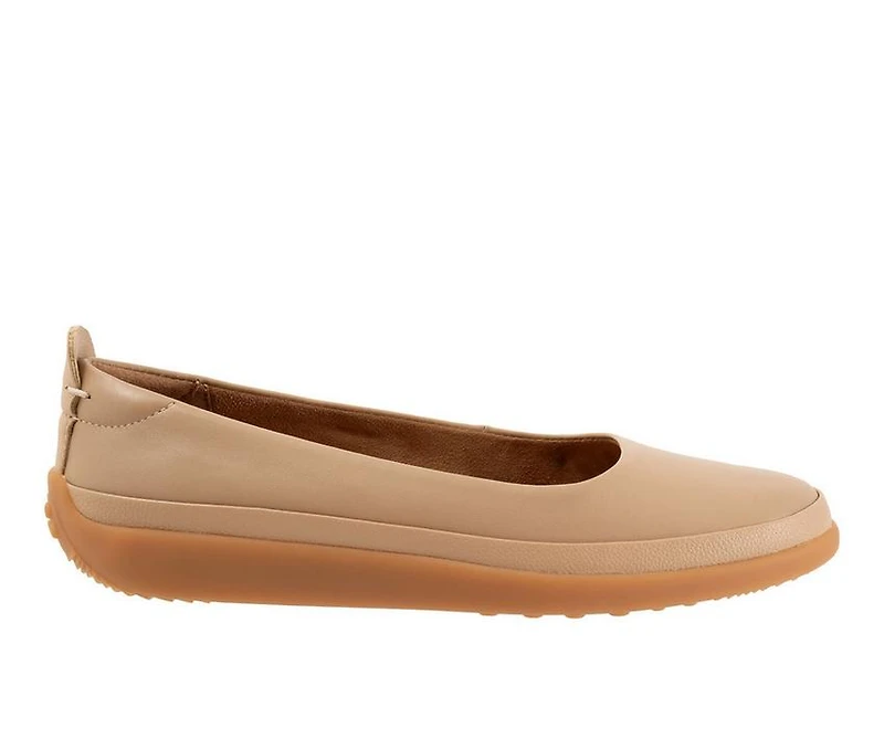 Women's Softwalk Disa Flats