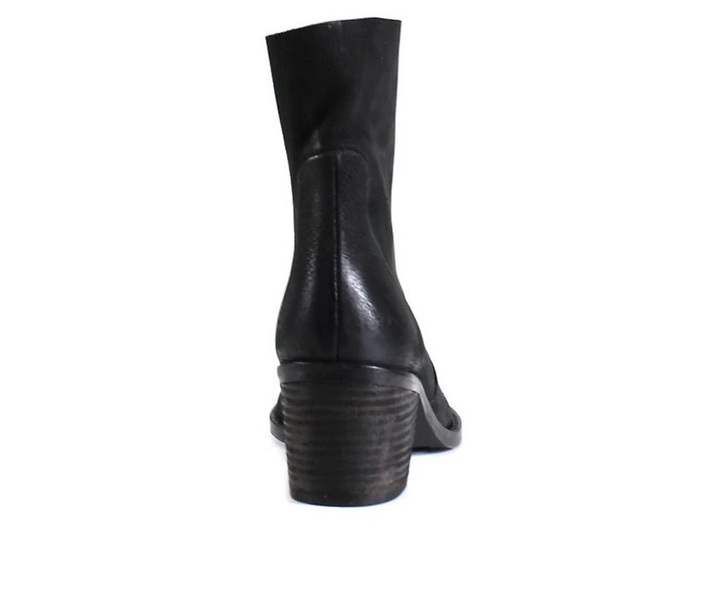 Women's DIBA TRUE Majes Tic Booties