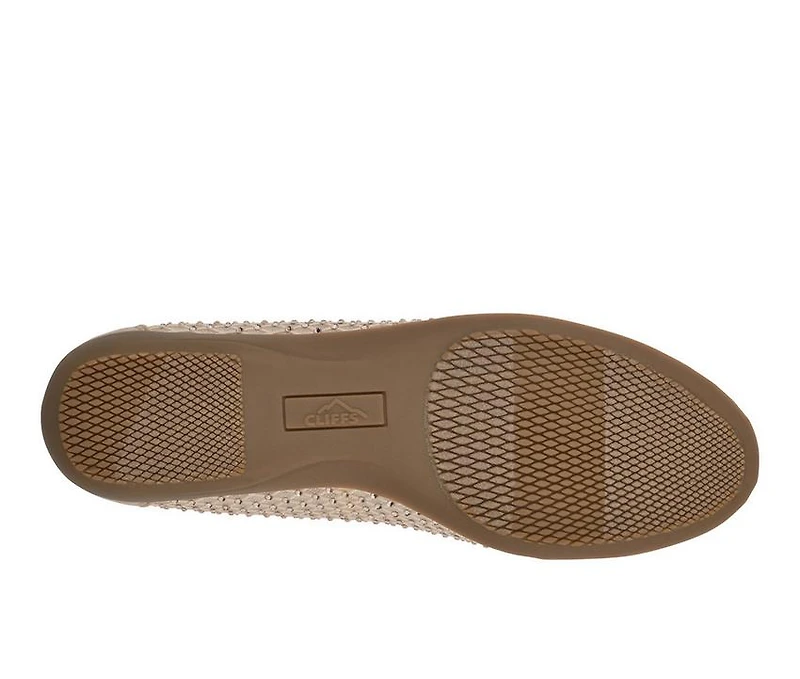 Women's Cliffs by White Mountain Carlicia Flats
