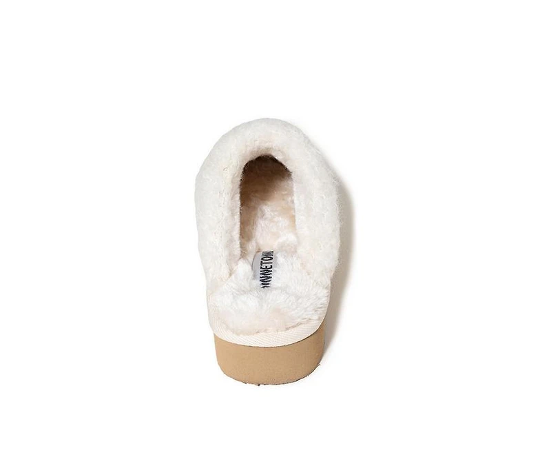 Women's Minnetonka Reindeer Scuff Slippers