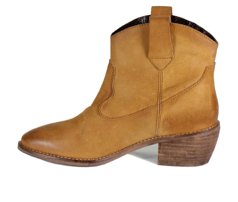 Women's DIBA TRUE Outta Town Western Boots