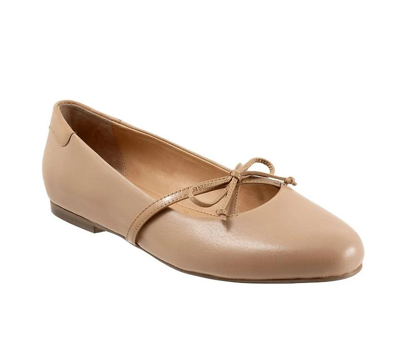 Women's Trotters Carissa Flats