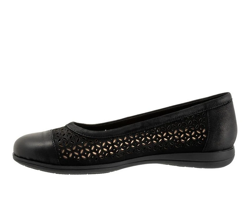 Women's Trotters Delmara Perf Flats