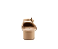 Women's Trotters Dottie Pumps