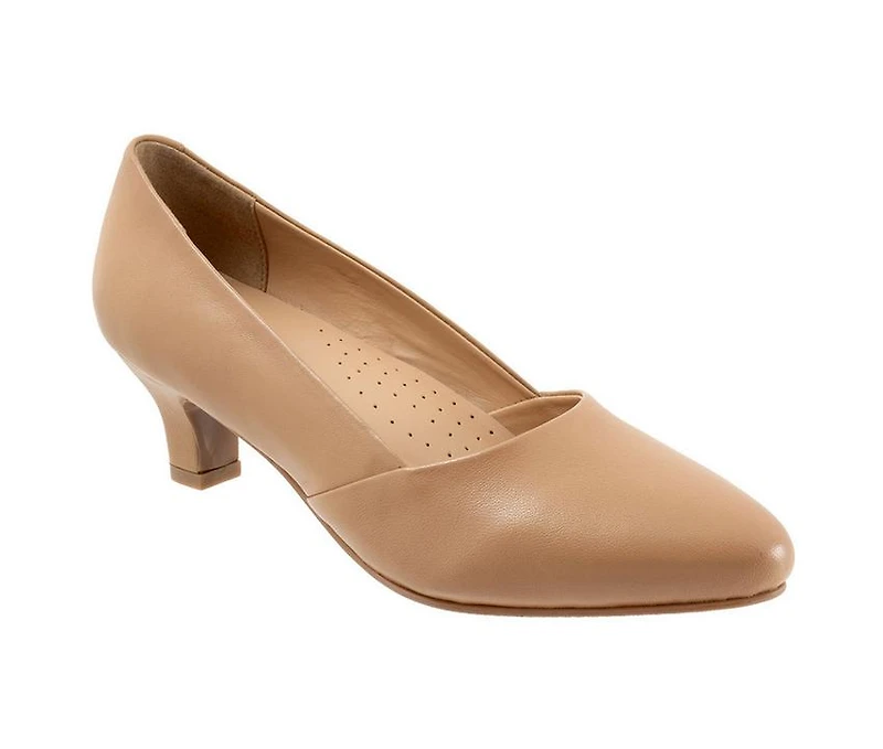 Women's Trotters Kylie Pumps
