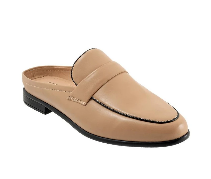 Women's Trotters Lola Flats