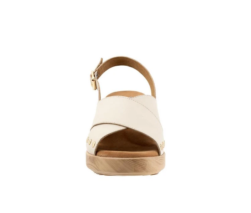 Women's Softwalk Florence Clogs