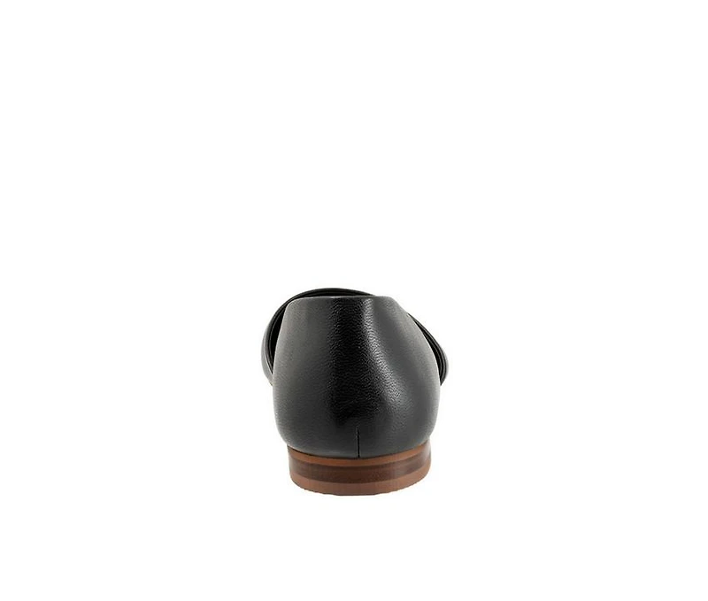 Women's Softwalk Kamari Flats