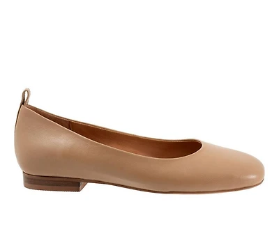 Women's Softwalk Kiris Flats