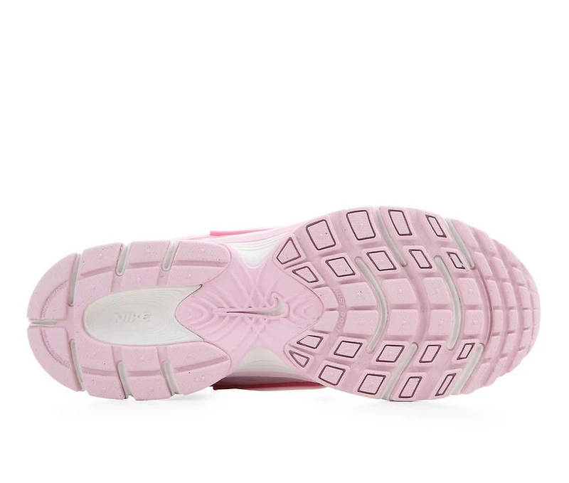 Women's Nike V5 RNR Sneakers