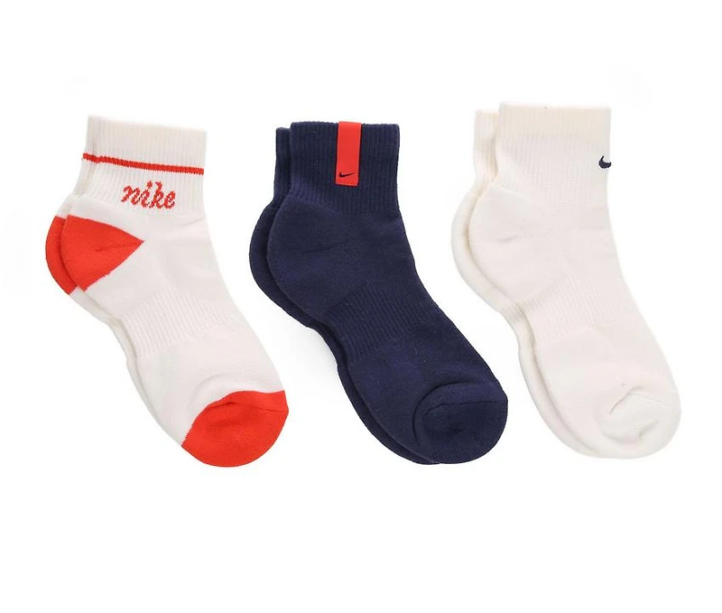 Nike Adults' 3 Pair Everyday Plus Cushioned Quarter Socks