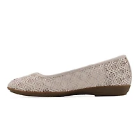 Women's Cliffs by White Mountain Cariann Flats