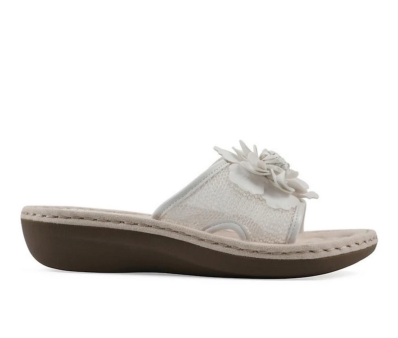 Women's Cliffs by White Mountain Chill Wedges