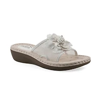 Women's Cliffs by White Mountain Chill Wedges