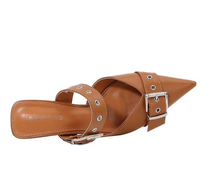 Women's Berness Archer Pumps