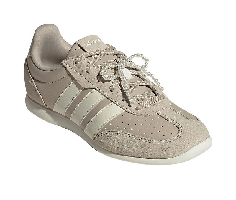 Women's Adidas Barreda Lo Sneakers