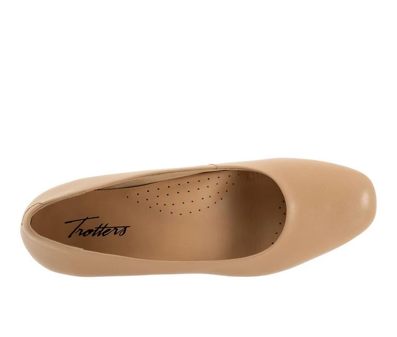 Women's Trotters Denisse Wedges