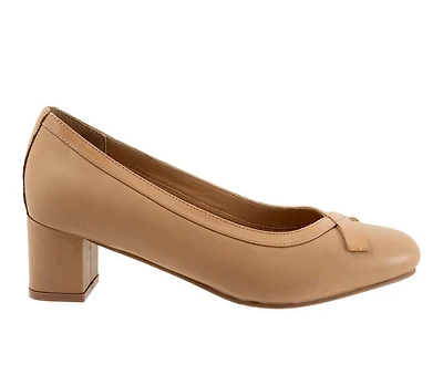 Women's Trotters Devin Pumps
