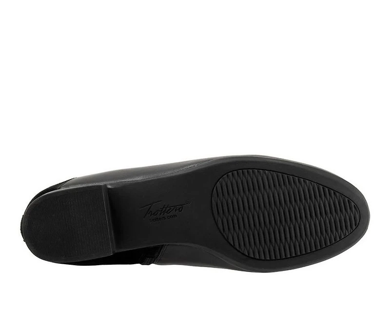 Women's Trotters Maxwell Booties