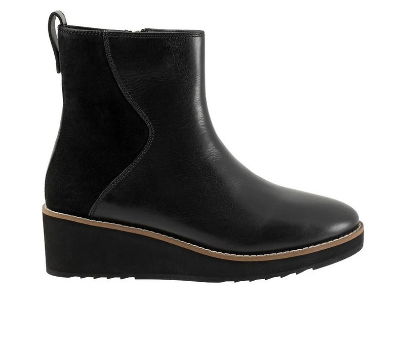 Women's Trotters Wynona Booties