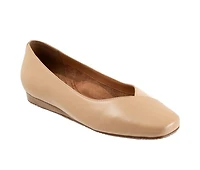 Women's Softwalk Vina Flats