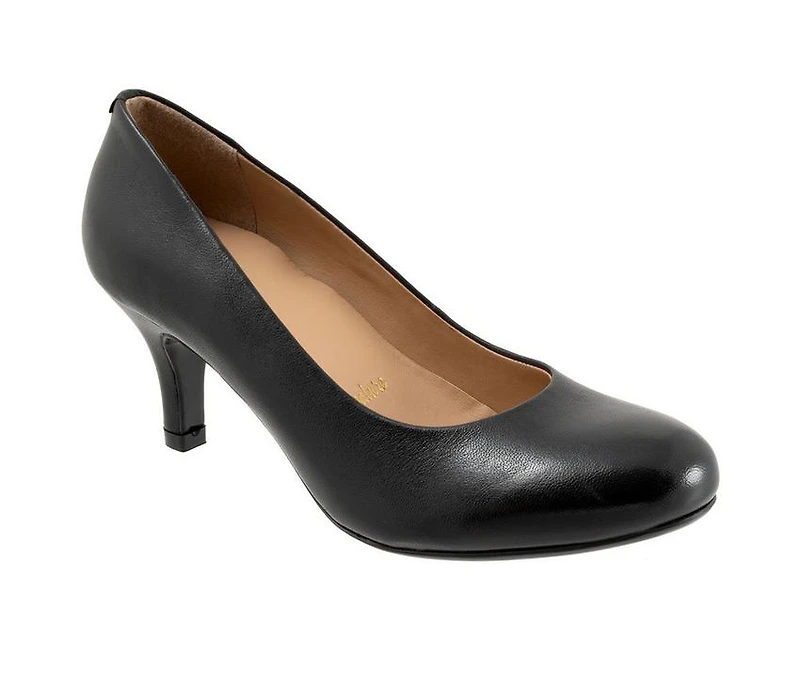 Women's Trotters Lanay Pumps