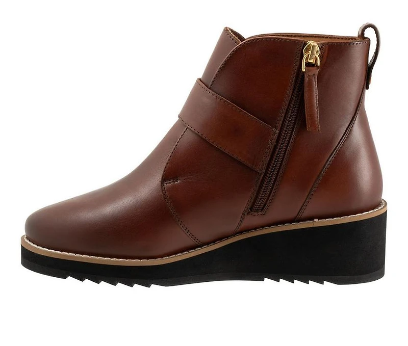 Women's Trotters Wendi Booties