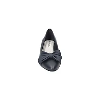 Women's Easy Street Alva Shoes