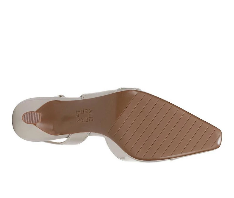 Women's Naturalizer Emilia Pumps