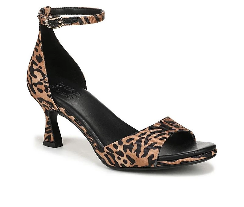 Women's Naturalizer Jules Pumps