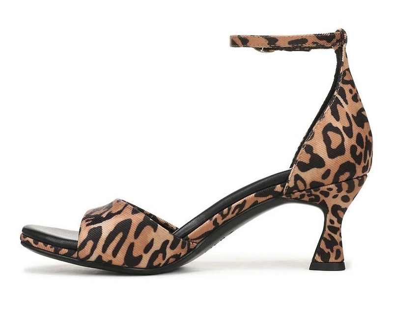 Women's Naturalizer Jules Pumps