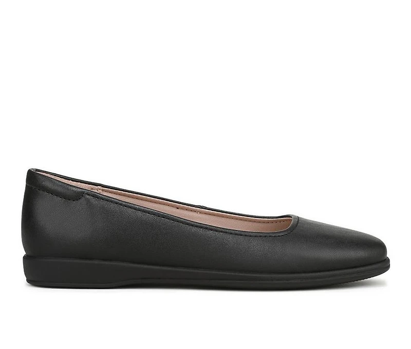 Women's Naturalizer Soft-Touch Flats