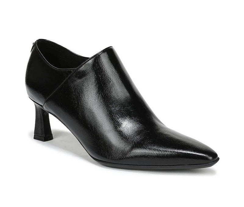 Women's Naturalizer Trista Pumps