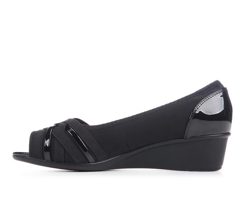 Women's Cliffs by White Mountain Boldest Wedges