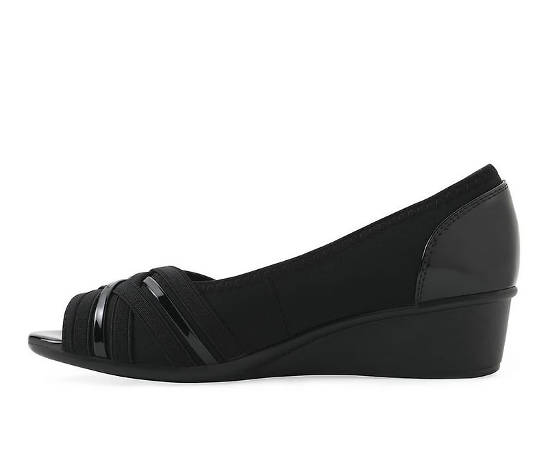 Women's Cliffs by White Mountain Boldest Wedges