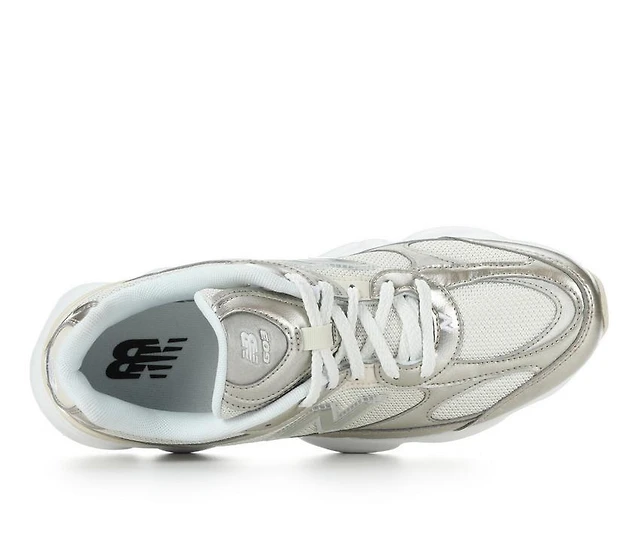 Women's New Balance W603 Sneakers
