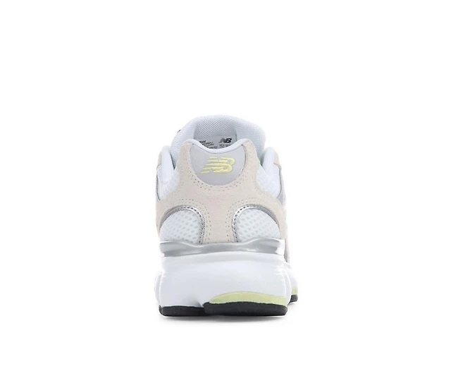 Women's New Balance W603 Sneakers