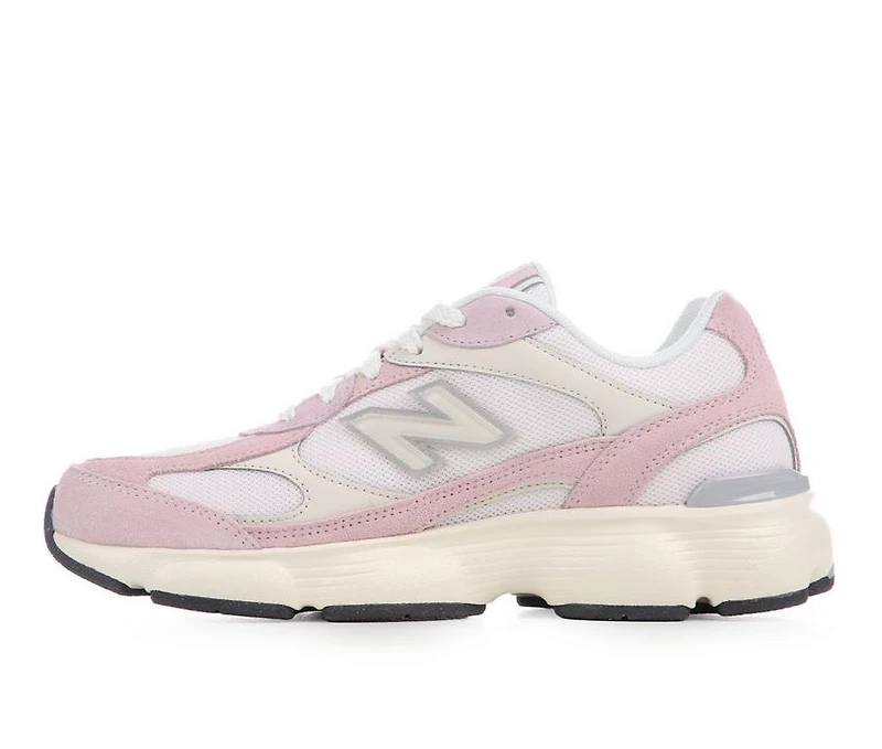 Women's New Balance W603 Sneakers