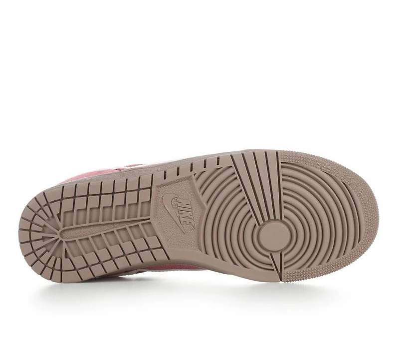 Women's Jordan Skyline Low Mesh Sneakers