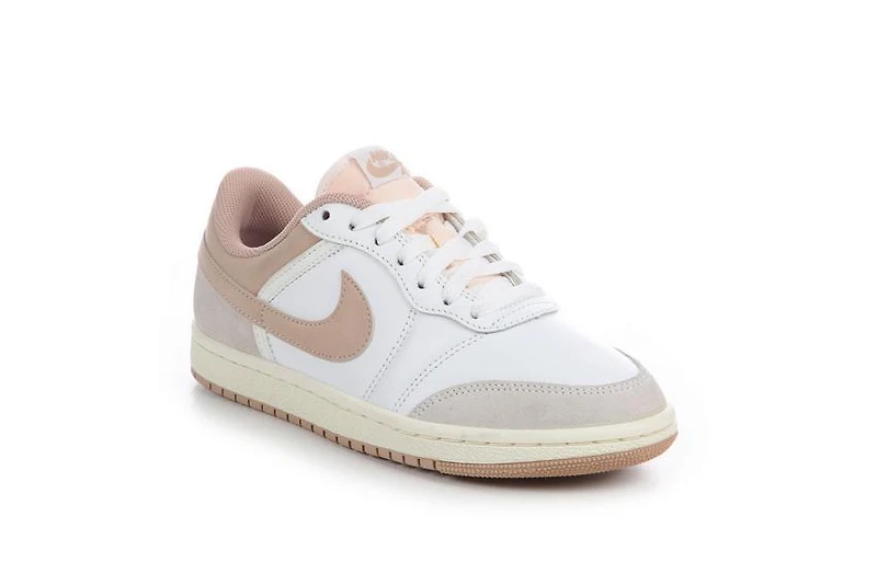 Jordan Skyline Low Leather Sneakers