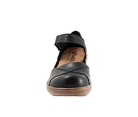 Women's Softwalk Miri Heeled Clogs